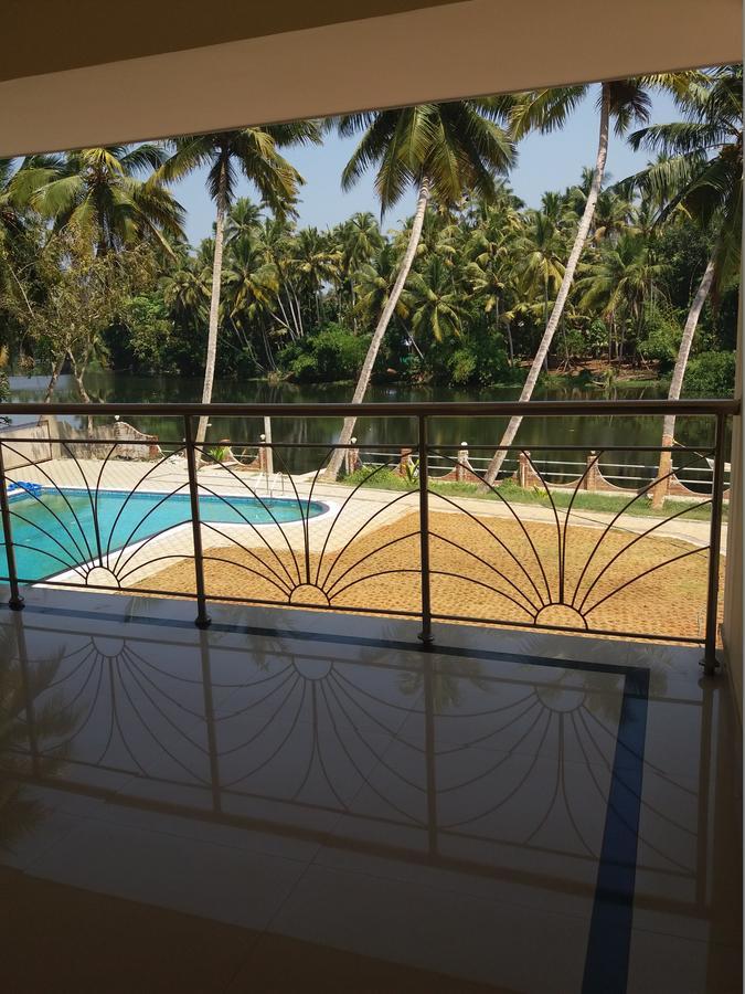 Travancore Island Resort 트리반드룸 외부 사진